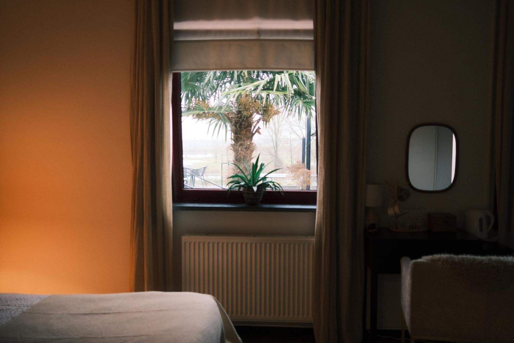Guesthouse De Wissen Dilsen-Stokkem Esterno foto